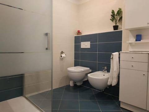 Toilet, Bathroom, bidet