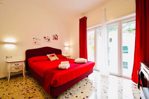 Floral Holiday Apartment in Minori