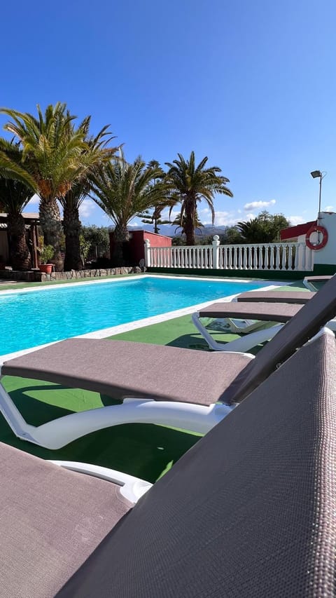 Pool view, Swimming pool, sunbed