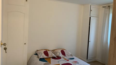 Grand Appartement spacieux à Évreux Apartment in Normandy