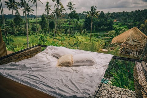 Makerti Bali~Bamboo House Villa in Selat