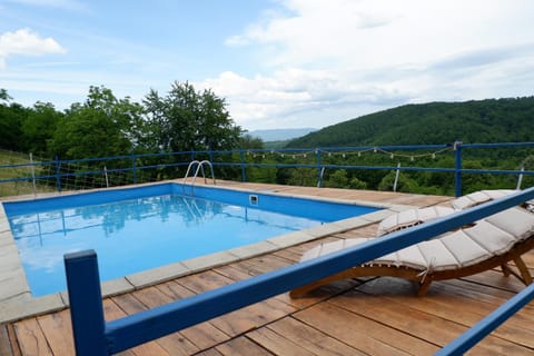Natural landscape, Mountain view, Pool view, Swimming pool, sunbed