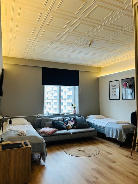 Bed, Living room, Photo of the whole room