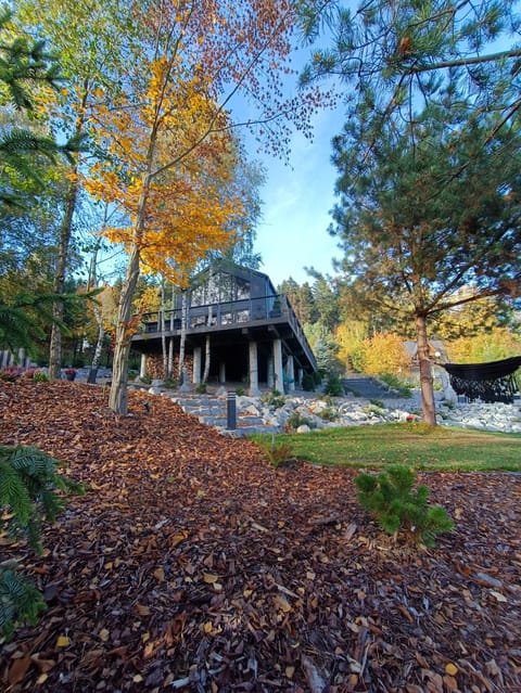 Property building, Garden