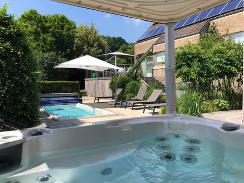 Garden, Hot Tub, Sauna, Garden view, Pool view, Swimming pool