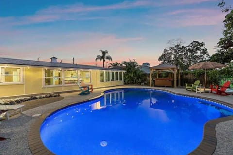 Swimming pool