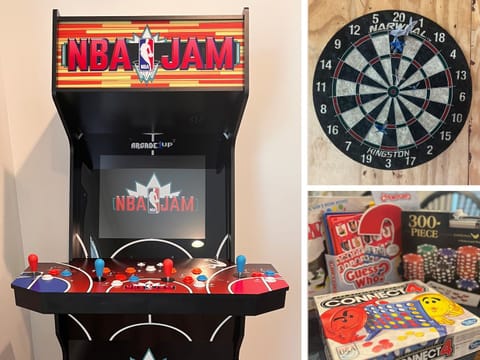 Walk to Beach, Secluded, Gazebo with Grill, 1GiG WiFi, Washer and Dryer, Games House in Alabama