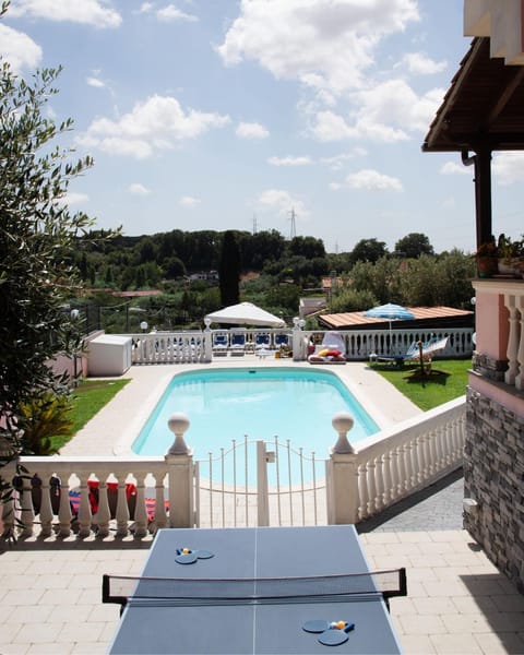 Property building, Day, Natural landscape, Solarium, View (from property/room), Pool view, sunbed