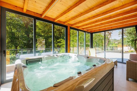 Natural landscape, Hot Tub