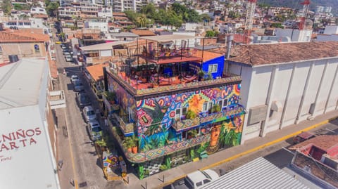 Property building, Day, Neighbourhood, Bird's eye view, City view, Street view, Location