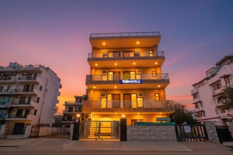 Property building, Facade/entrance