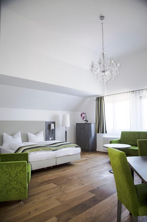 Living room, Bedroom