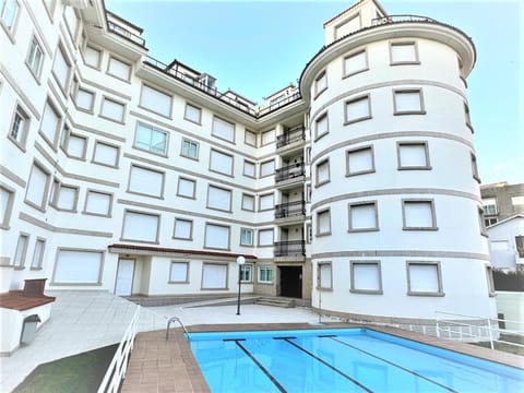 Property building, Pool view, Swimming pool