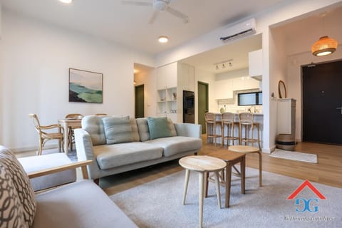 Kitchen or kitchenette, Living room, Seating area, Dining area, fireplace, air conditioner