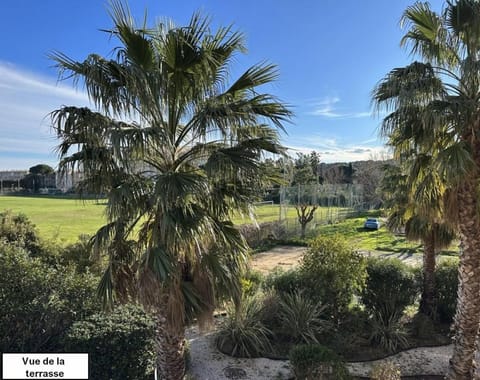 Studio lavandou avec parking privé proche mer Apartment in Le Lavandou