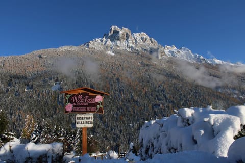 Natural landscape, Winter, Mountain view, Street view, Parking