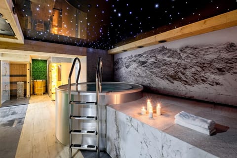 Hot Tub, Hot Tub