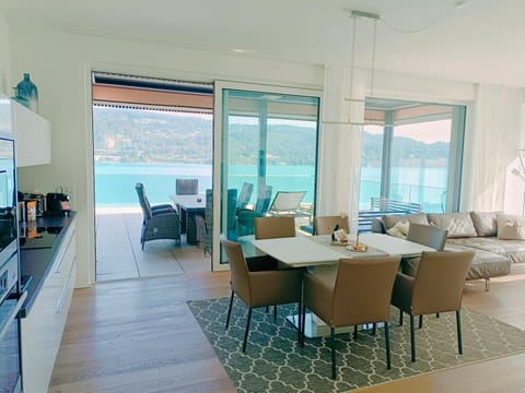 Living room, Dining area, Lake view