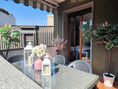 Property building, Patio, Day, View (from property/room), Balcony/Terrace, Balcony/Terrace, Inner courtyard view