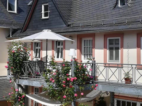 Property building, Balcony/Terrace