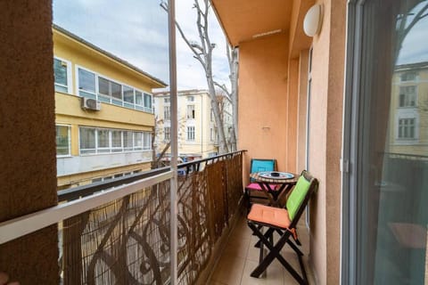 View (from property/room), Balcony/Terrace