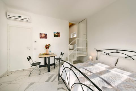 Villa Dei Sogni - Camera accesso indipendente Vicino Ospedale Borgo Trento Fiera Arena di Verona Apartment in Verona