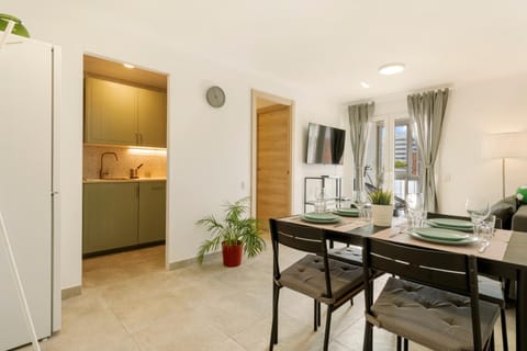 Kitchen or kitchenette, Living room, Dining area