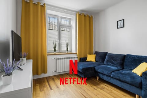 Communal lounge/ TV room, TV and multimedia, Living room