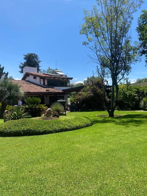 Casa San Pablo House in Valle de Bravo