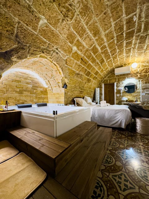 Corte Lirice Paradiso Bed and Breakfast in Province of Taranto