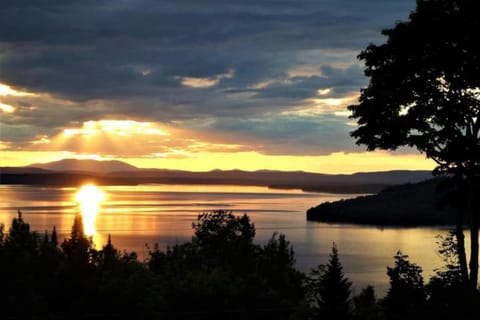 Eagle's Nest Chalet in Moosehead Lake