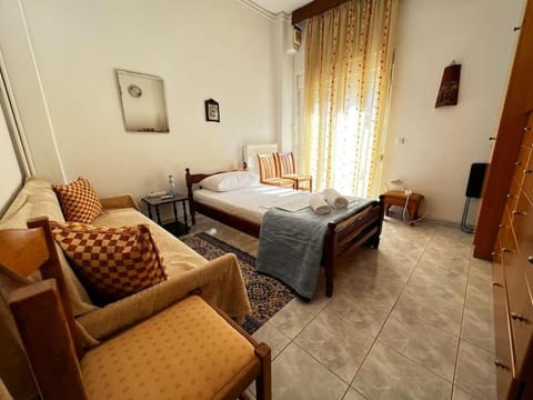 Your Home in the city center by GG Apartment in Alexandroupoli