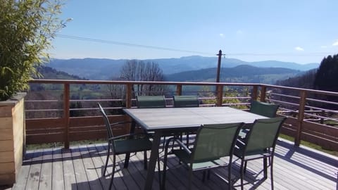 Patio, Natural landscape, View (from property/room), Balcony/Terrace, Dining area, Mountain view