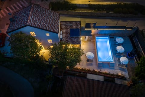 Night, Swimming pool
