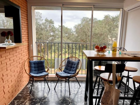 View (from property/room), Seating area, Dining area