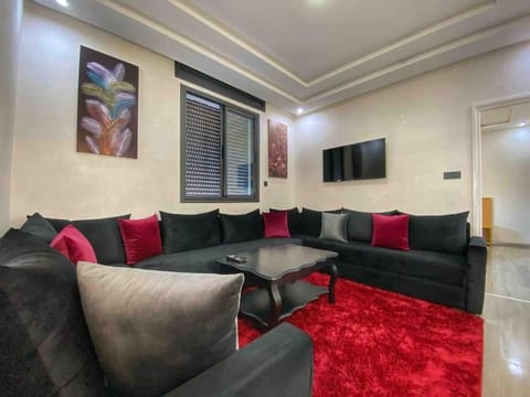 Communal lounge/ TV room, TV and multimedia, Living room, Seating area