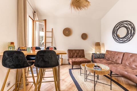 Property building, Living room