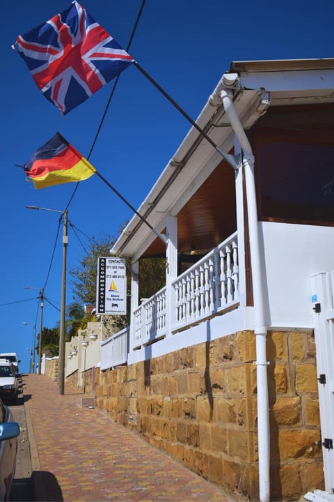 Property building, Facade/entrance