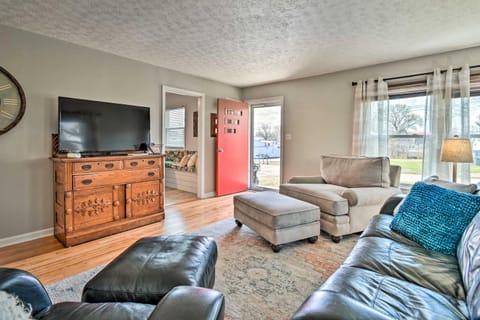 Charming Cave City Vacation Rental with Fire Pit! House in Kentucky