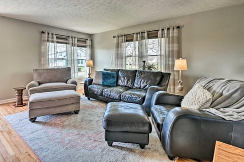 Charming Cave City Vacation Rental with Fire Pit! House in Kentucky