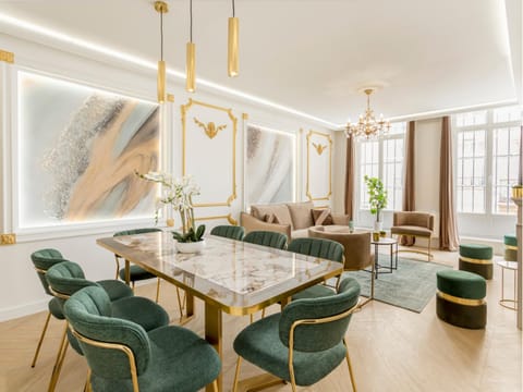 Living room, Dining area