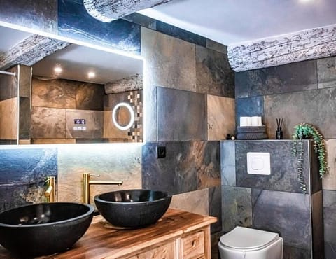 Toilet, Bathroom