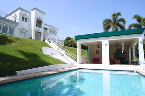 Property building, Pool view