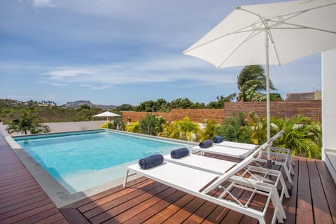 Day, Mountain view, Pool view, Swimming pool, sunbed