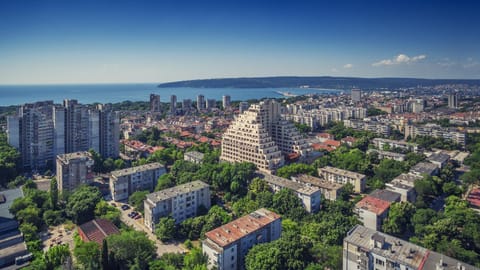 Property building, Day, City view