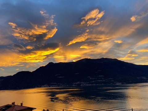 Natural landscape, Lake view, Mountain view, Sunset