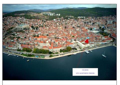 Bird's eye view, Location