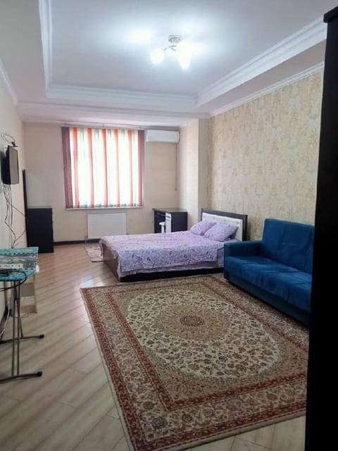 Bed, TV and multimedia, Bedroom