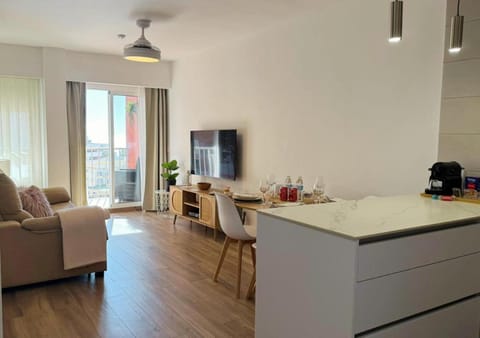 TV and multimedia, Living room, Dining area, heating, air conditioner