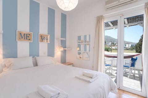 Property building, Living room, Bedroom